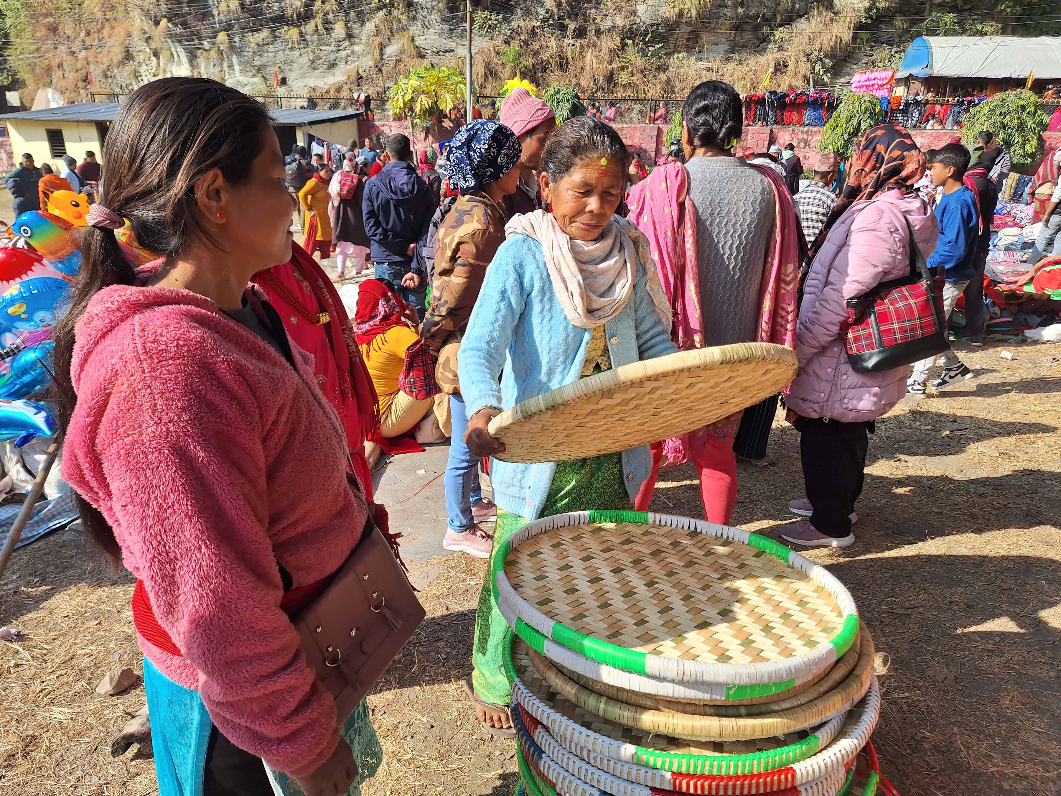 बिक्री हुन छाडे चोयाका सामग्री