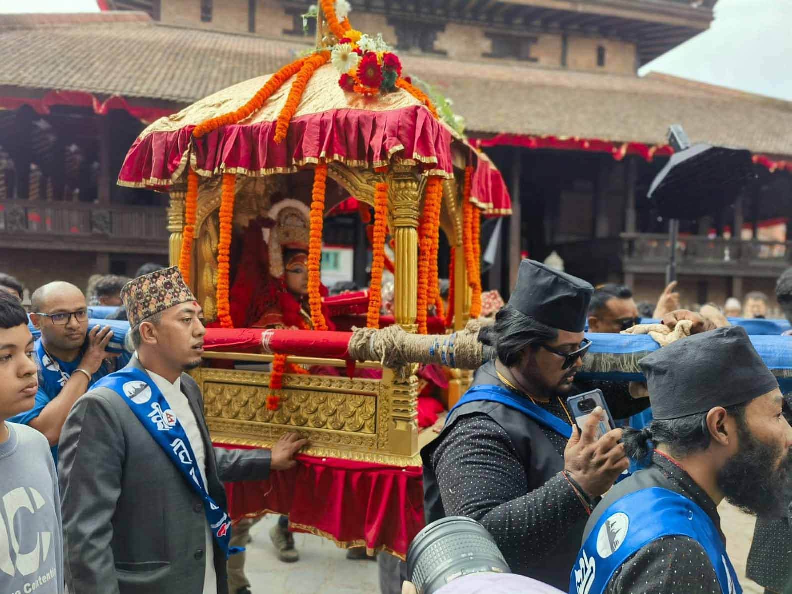 भाद्र शुक्ल चतुर्दशीः इन्द्रजात्रा (तस्विरहरु)