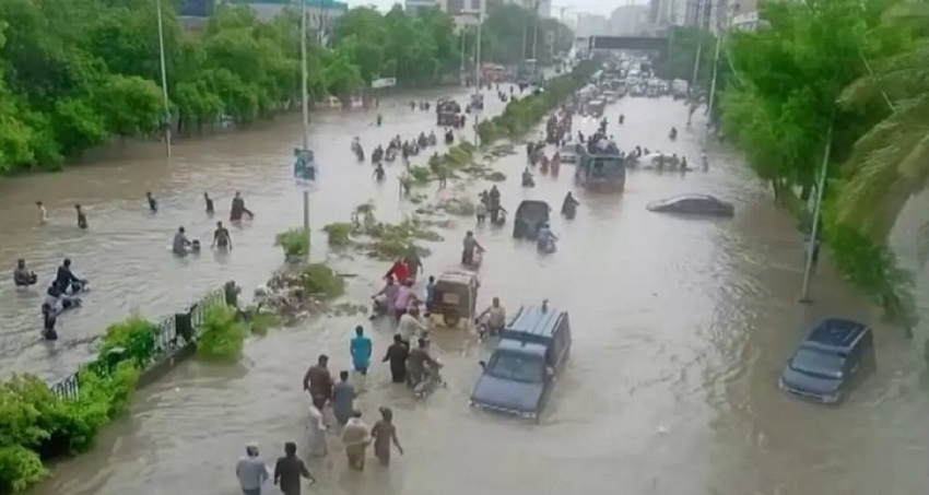 पाकिस्तानमा भारी वर्षाले १९ को ज्यान गयो, तीन हजार प्रभावित