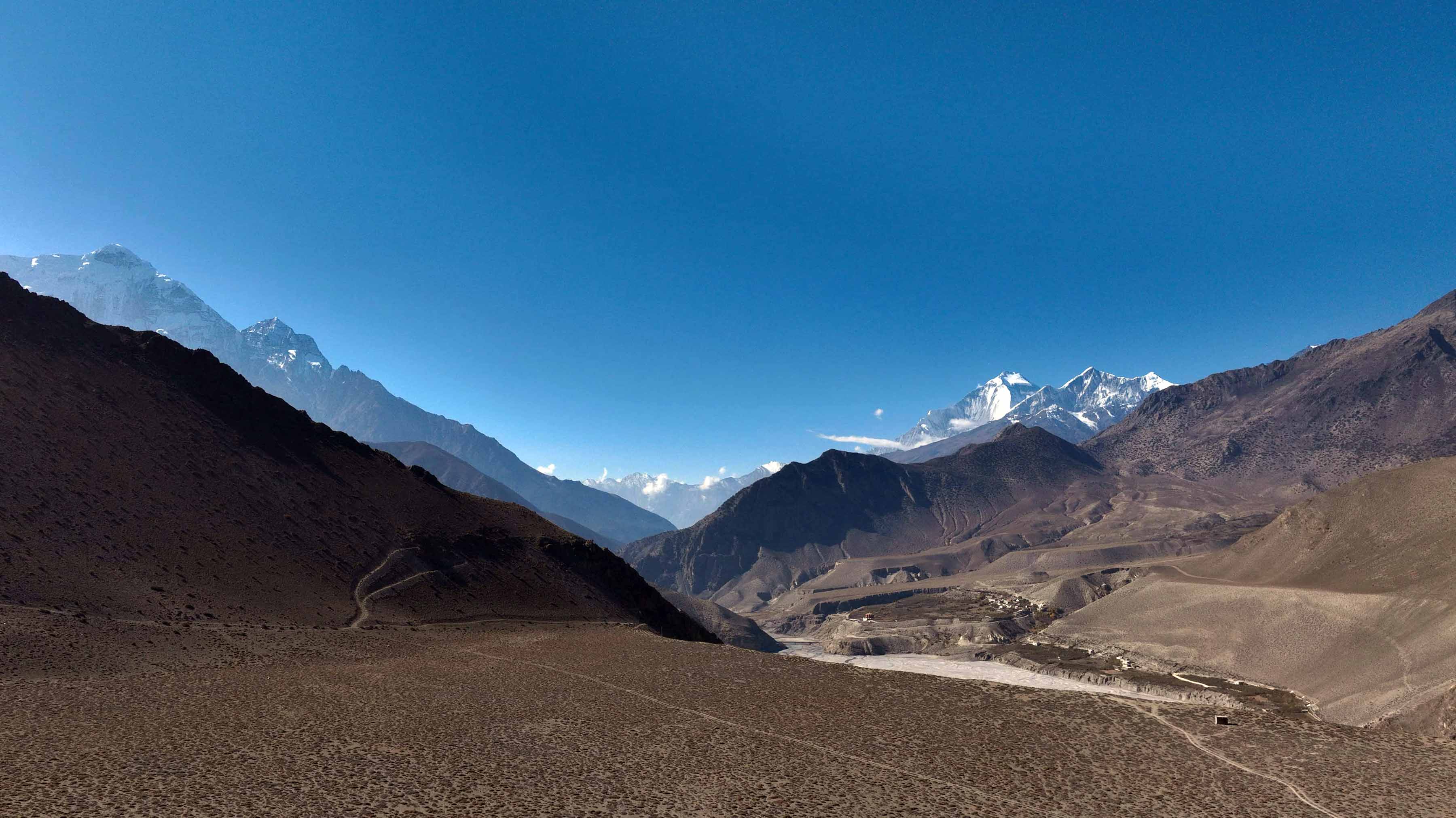 प्राकृतिक सौन्दर्यको पर्याय मुस्ताङको कागबेनी र सेल्फी डाँडा (फाेटाेफिचर)