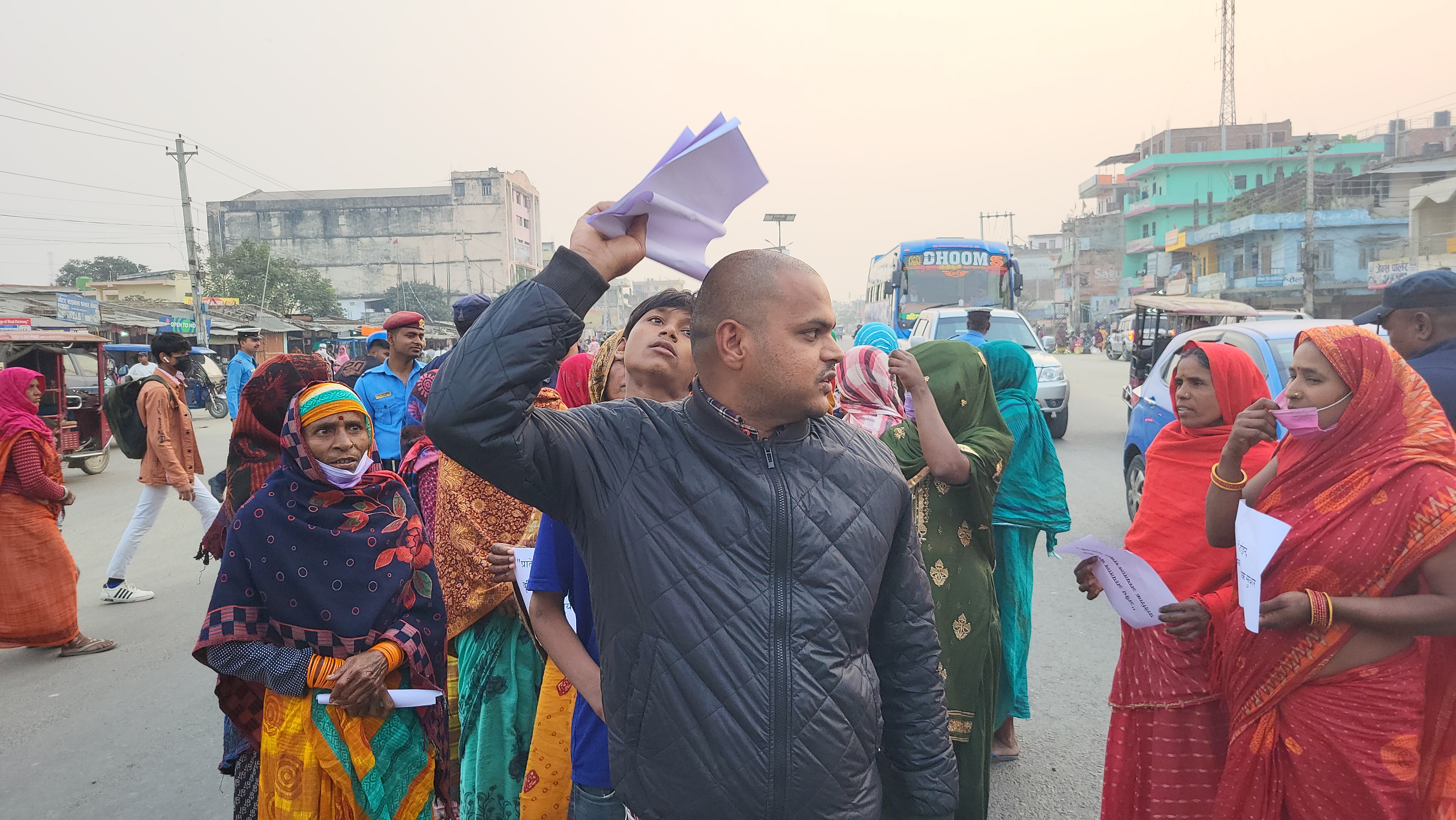 सरकारी अस्पतालमा सुधारको माग गर्दै मुख्यमन्त्री सिंहको पुतला दहन