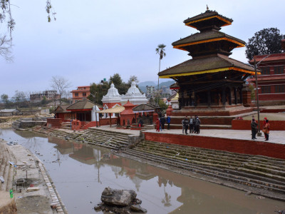 बाह्रवर्षे मकर मेलामा स्वास्थ्यको मापदण्ड अपनाएर मात्र स्नान