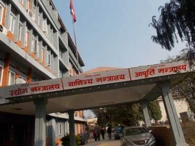 १० प्रकारका विलासी उपभोग्य सामान नेपाल भित्राउन प्रतिबन्ध