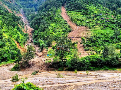 ‘अव्यवस्थित ग्रामीण सडकले गाउँको सुन्दरता बिगार्यो’